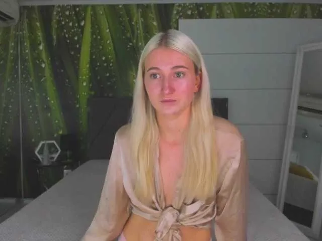 HollyTaillor Image 8