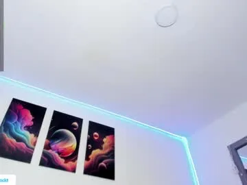 goldenhugecocktss Image 16