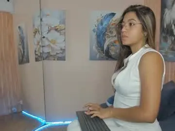 madelayn_torres Image 17