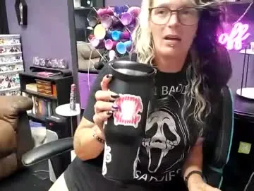 oddywithabody Image 7