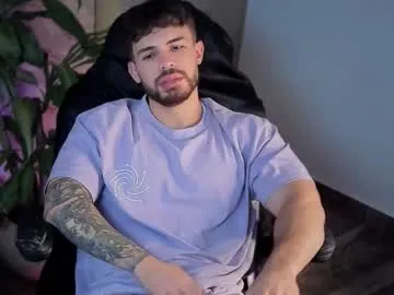 valenthinoking Image 16