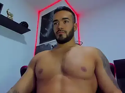 Alexander_Martines Image 12