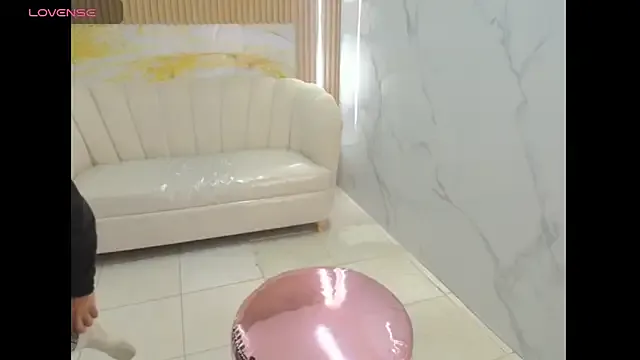 ambar_fox_s Image 14