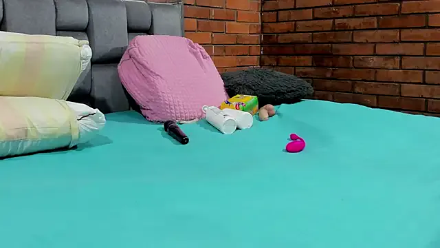 Couple_Gold69 Image 3