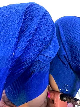 halana_squirts Image 3