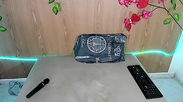 jenelotizz06 Image 8