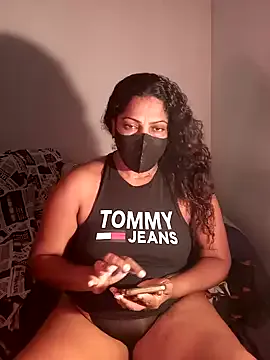 Kim_kardashia24 Image 2