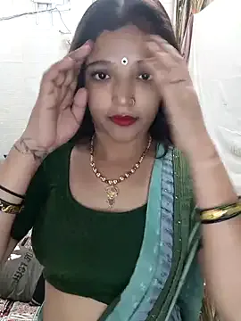 KISSING_QUEEN Image 2